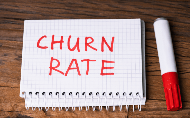 Customer Churn Rate là thước đo mức độ giữ chân khách hàng của doanh nghiệp